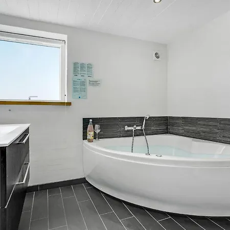 Holiday home Nice In Romo With Kitchen Bolilmark